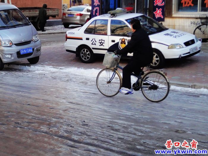 營口除雪主干道潔凈小街道還需努力